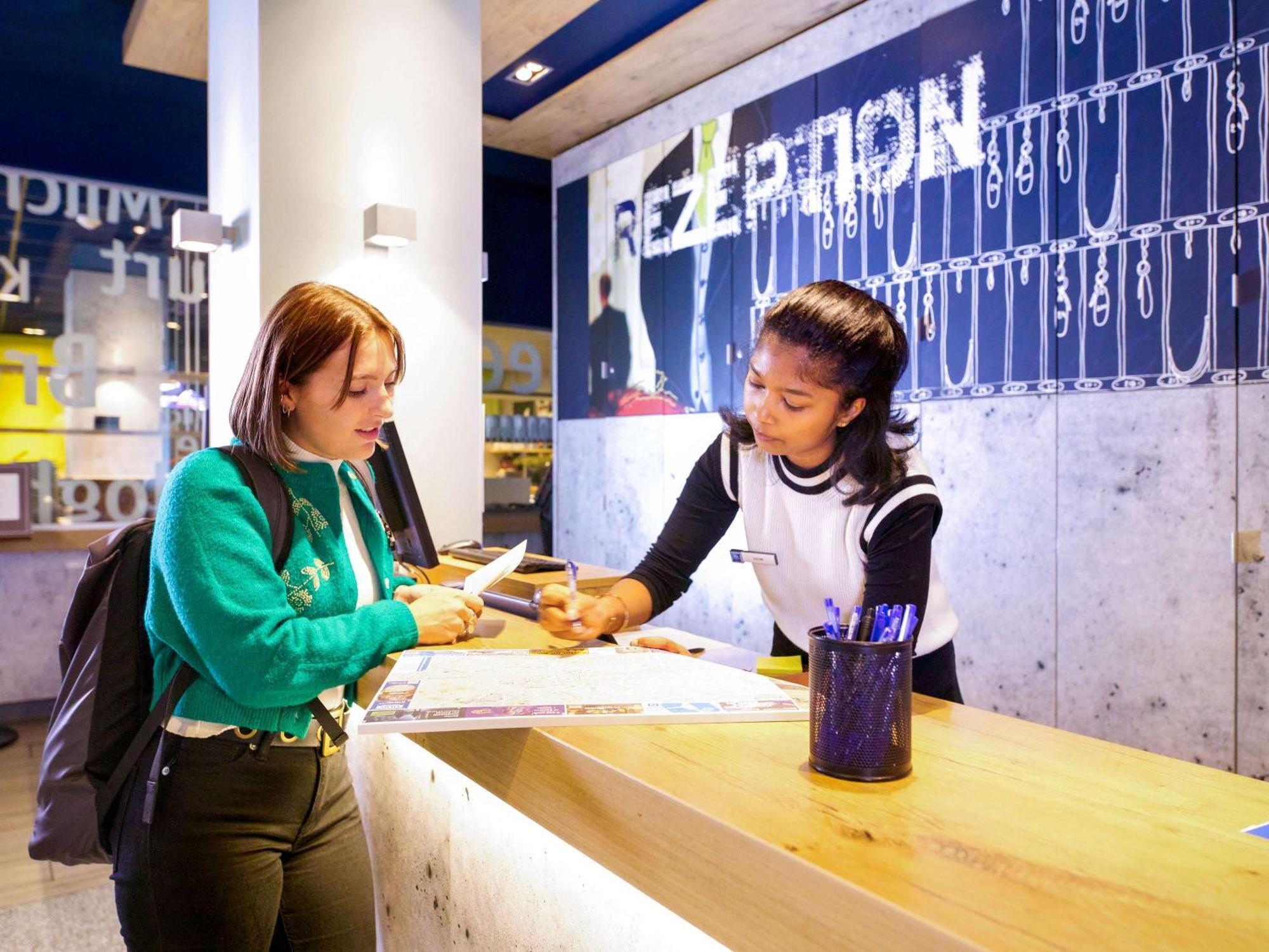 Ibis Budget Berlin Potsdamer Platz Esterno foto